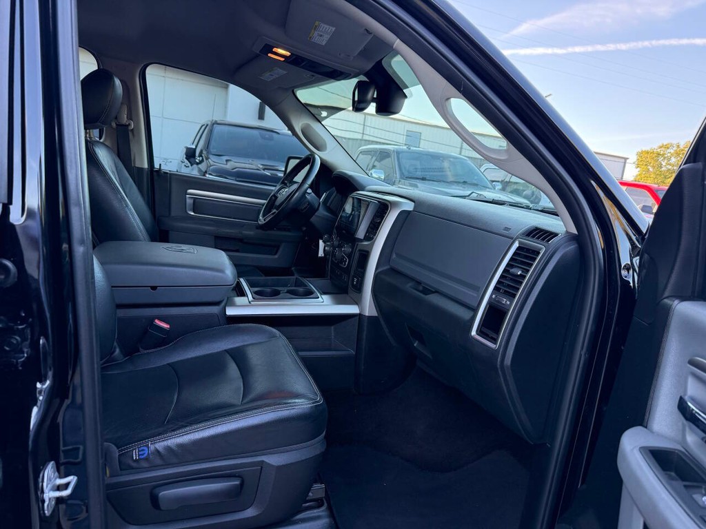 Ram 1500 Vehicle Full-screen Gallery Image 10
