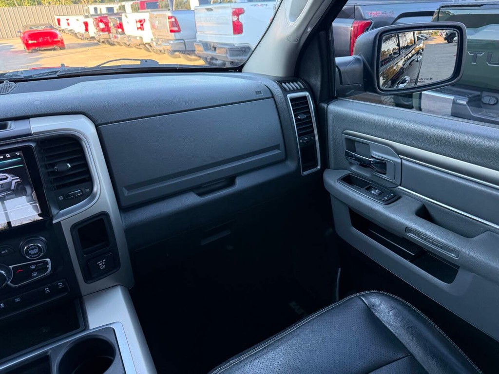 Ram 1500 Vehicle Full-screen Gallery Image 20