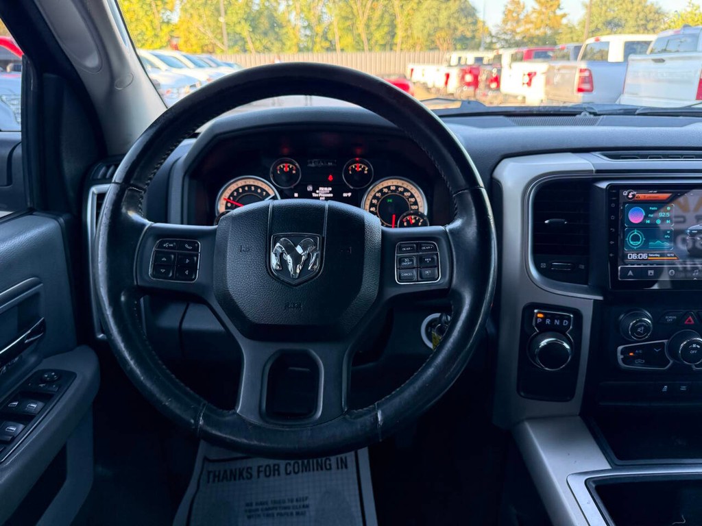 Ram 1500 Vehicle Full-screen Gallery Image 22