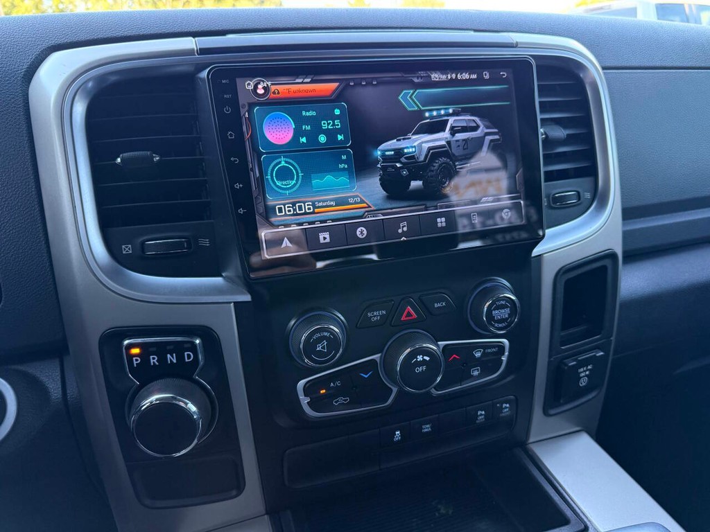 Ram 1500 Vehicle Full-screen Gallery Image 27