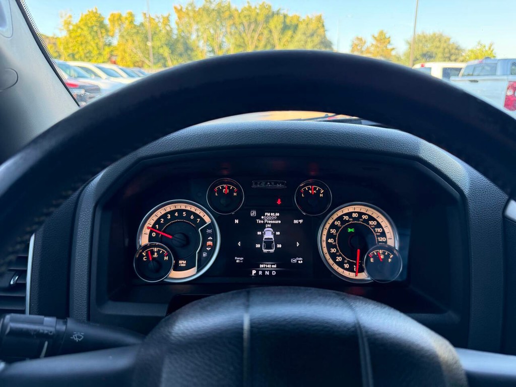 Ram 1500 Vehicle Full-screen Gallery Image 30