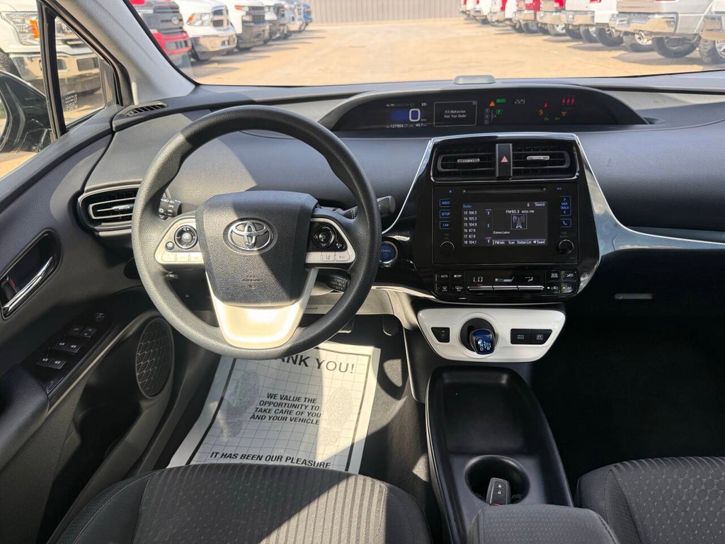 Toyota Prius Vehicle Full-screen Gallery Image 21