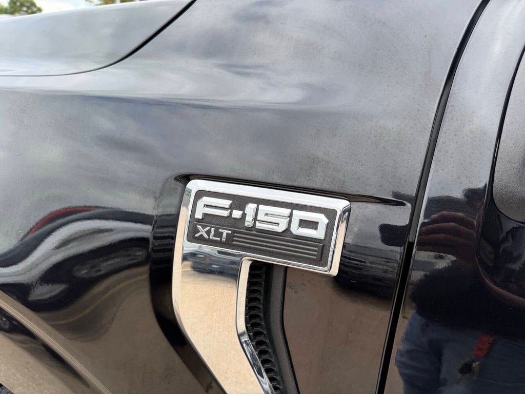 Ford F-150 Vehicle Full-screen Gallery Image 35