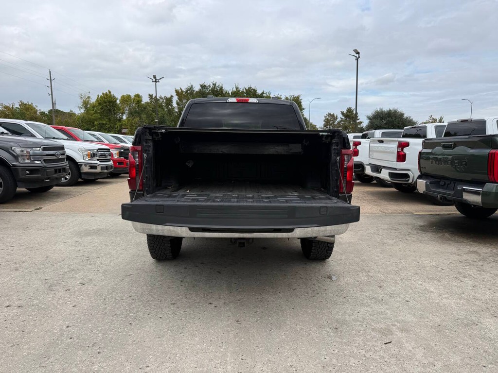 Ford F-150 Vehicle Full-screen Gallery Image 37