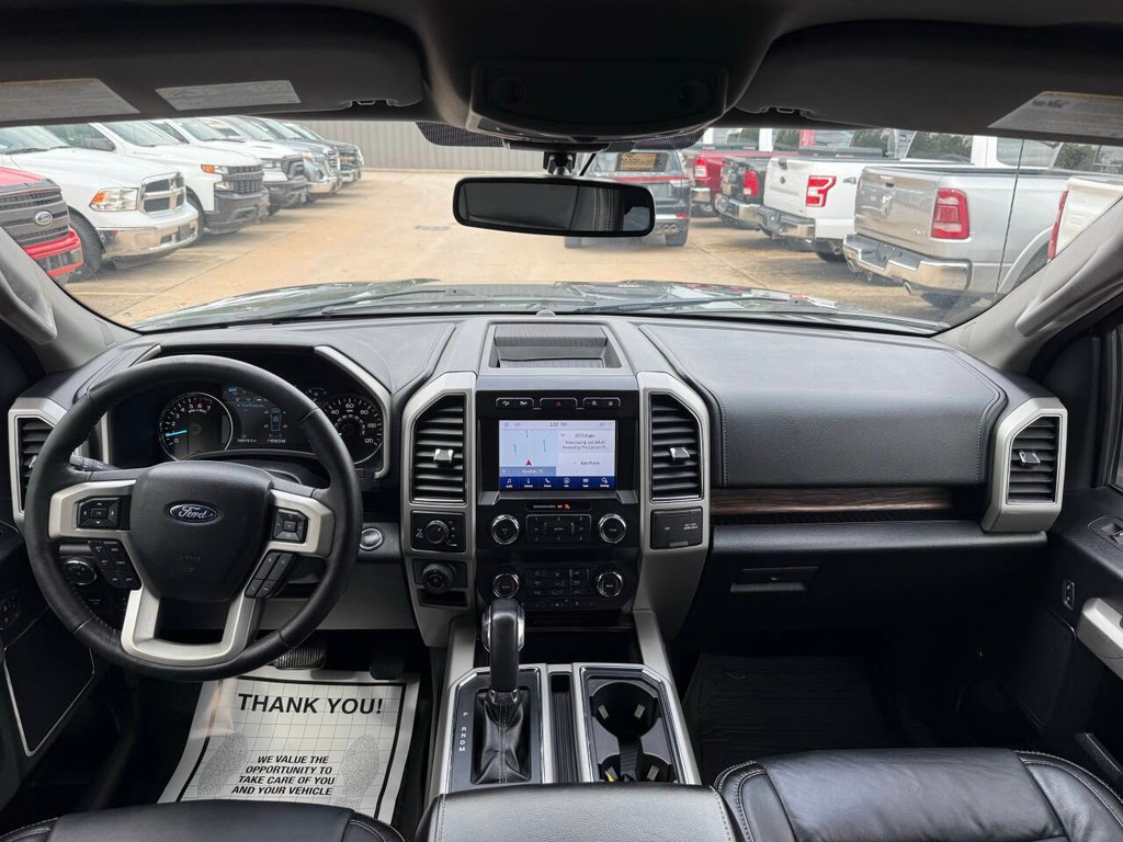 Ford F-150 Vehicle Full-screen Gallery Image 18
