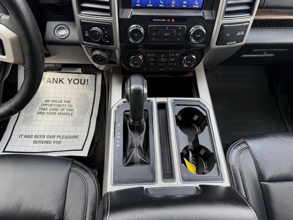 Ford F-150 Vehicle Full-screen Gallery Image 31
