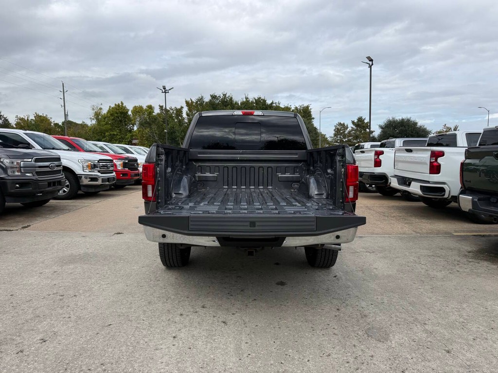 Ford F-150 Vehicle Full-screen Gallery Image 41