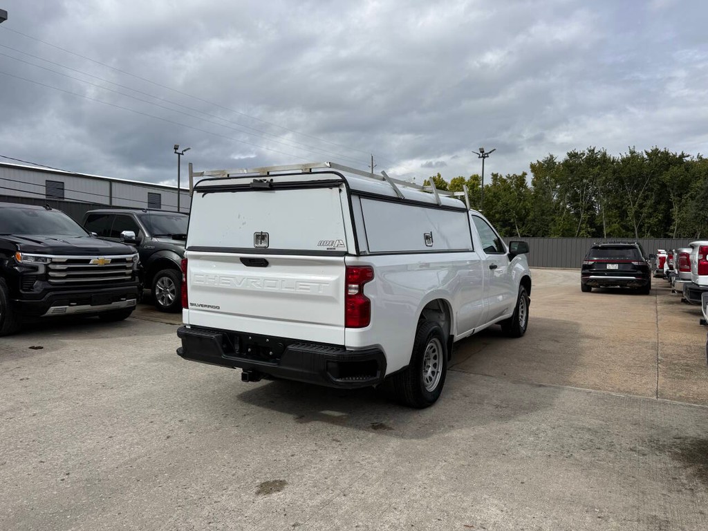 Chevrolet Silverado 1500 Vehicle Full-screen Gallery Image 05