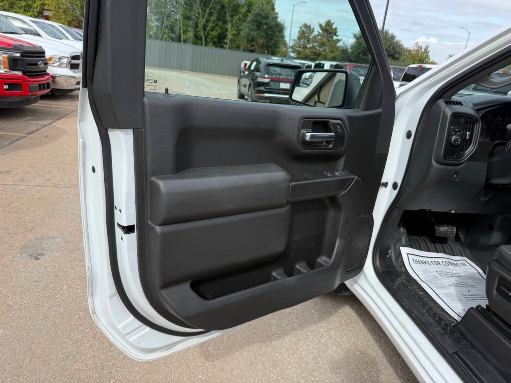 Chevrolet Silverado 1500 Vehicle Full-screen Gallery Image 08