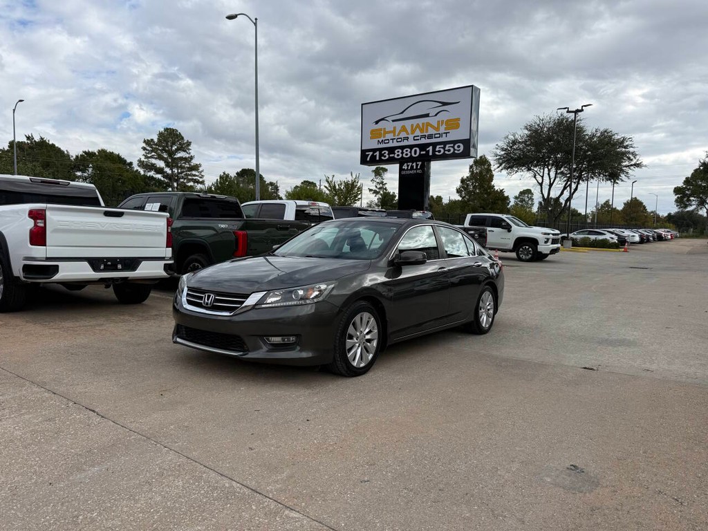 Honda Accord Sedan Vehicle Full-screen Gallery Image 43