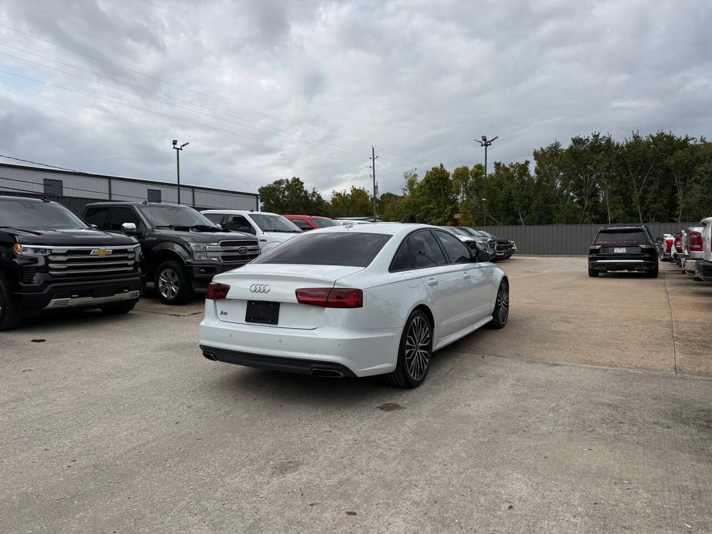Audi A6 Vehicle Full-screen Gallery Image 05
