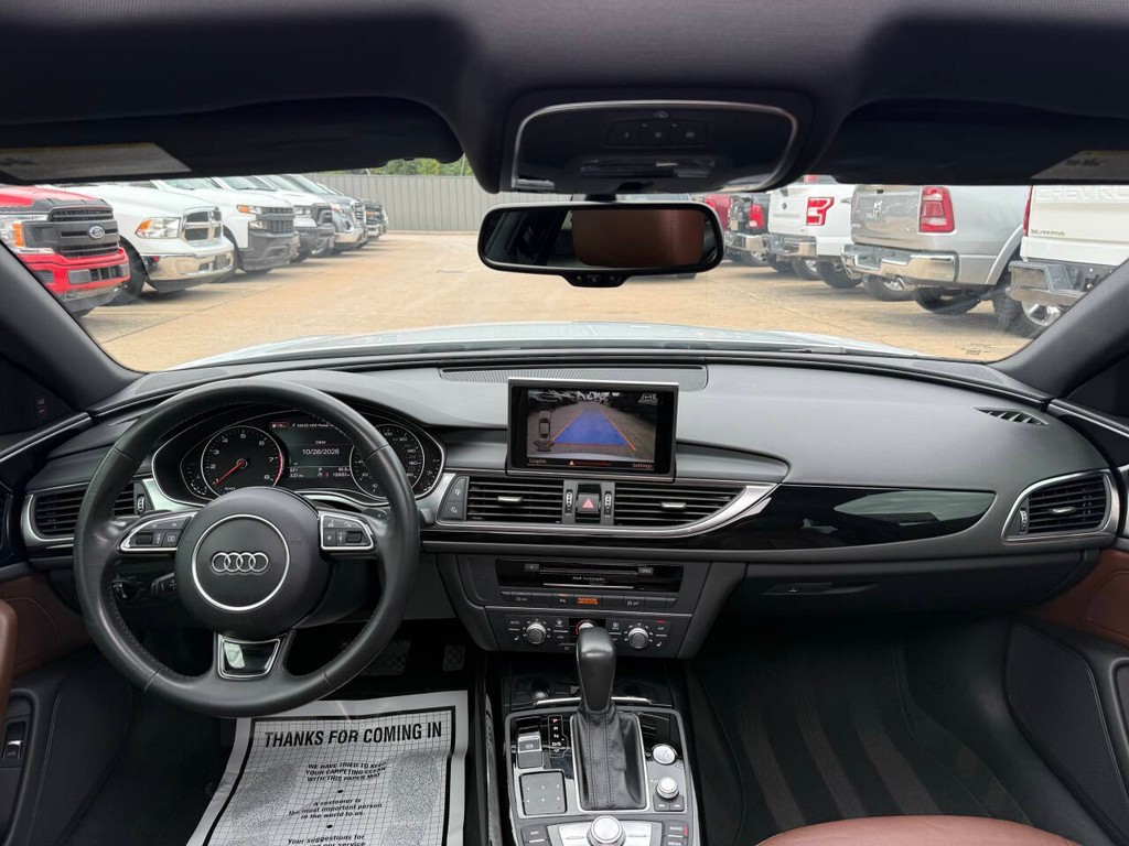 Audi A6 Vehicle Full-screen Gallery Image 17