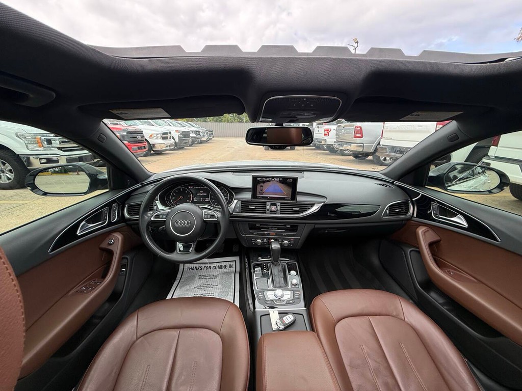 Audi A6 Vehicle Full-screen Gallery Image 18
