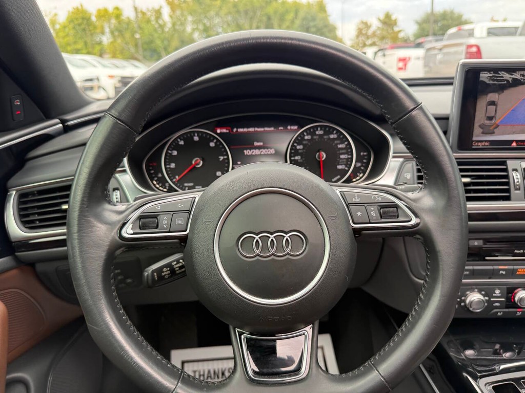 Audi A6 Vehicle Full-screen Gallery Image 23