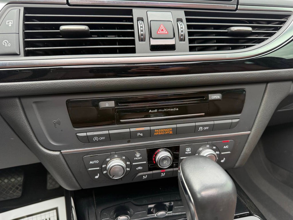 Audi A6 Vehicle Full-screen Gallery Image 28