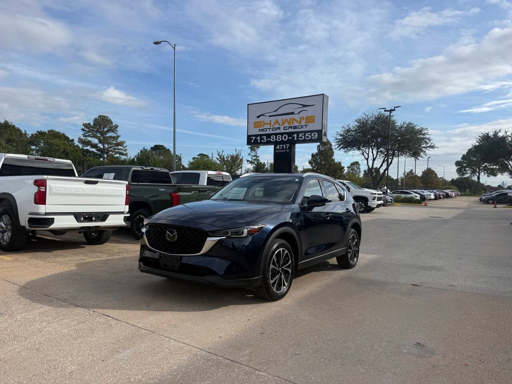 Mazda CX-5 Vehicle Full-screen Gallery Image 03