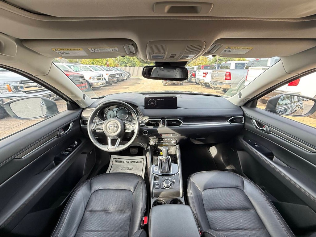Mazda CX-5 Vehicle Full-screen Gallery Image 18