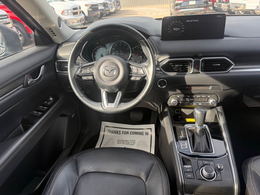 Mazda CX-5 Vehicle Full-screen Gallery Image 21