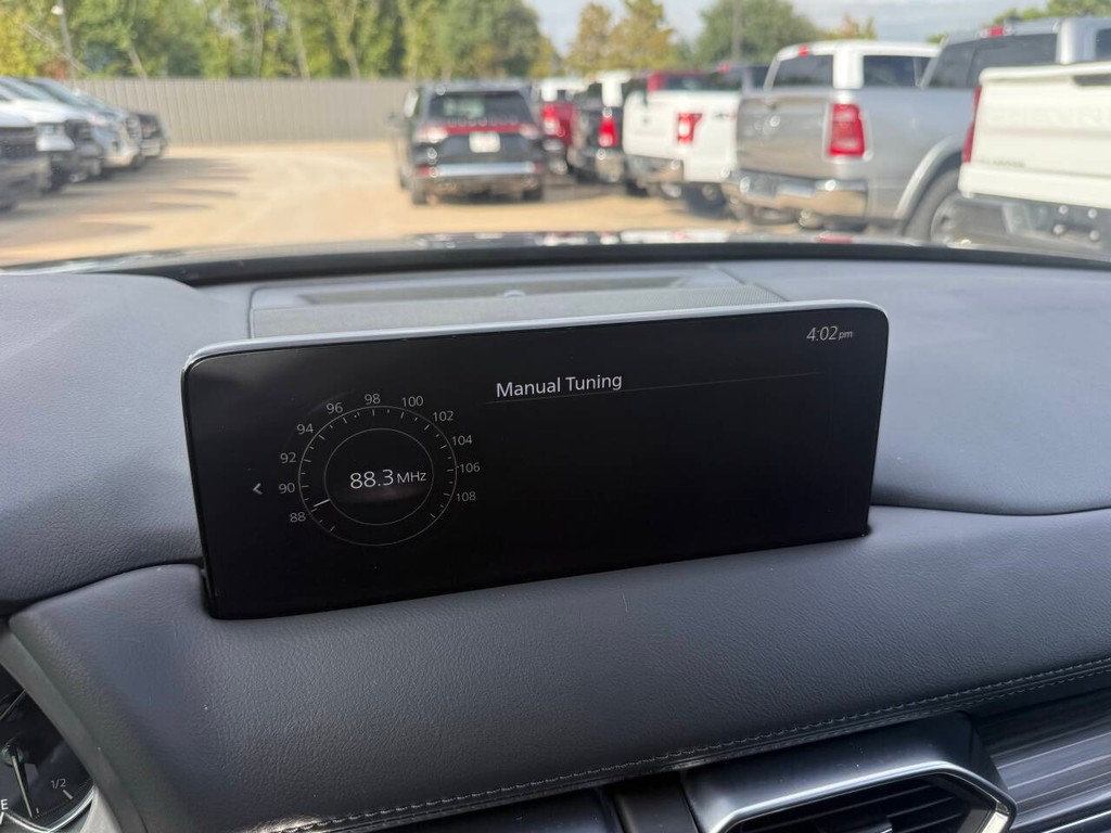 Mazda CX-5 Vehicle Full-screen Gallery Image 25