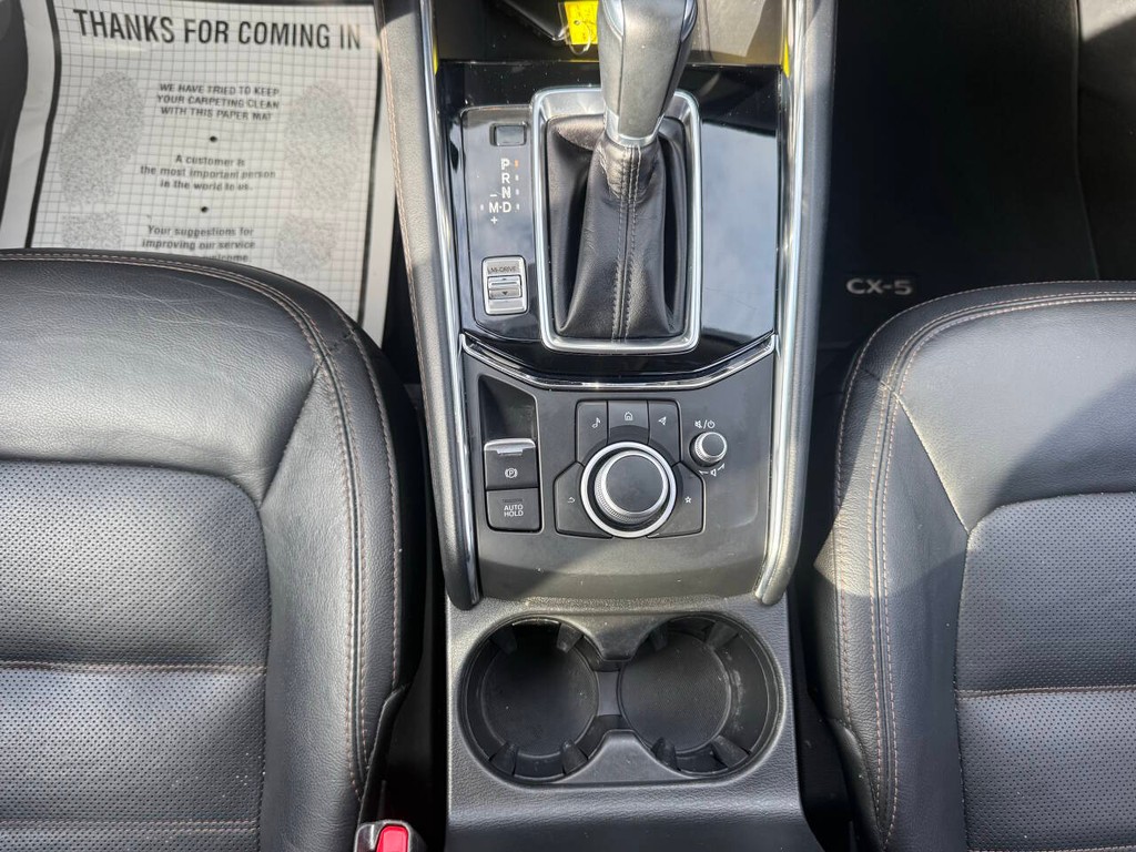 Mazda CX-5 Vehicle Full-screen Gallery Image 30