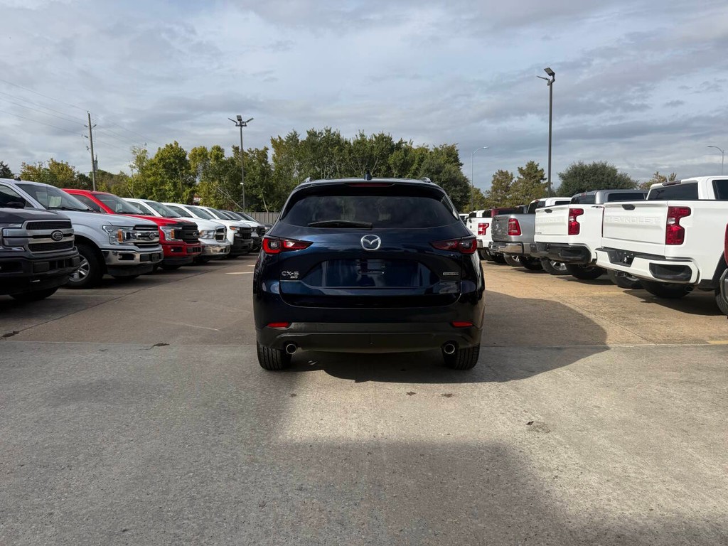 Mazda CX-5 Vehicle Full-screen Gallery Image 40