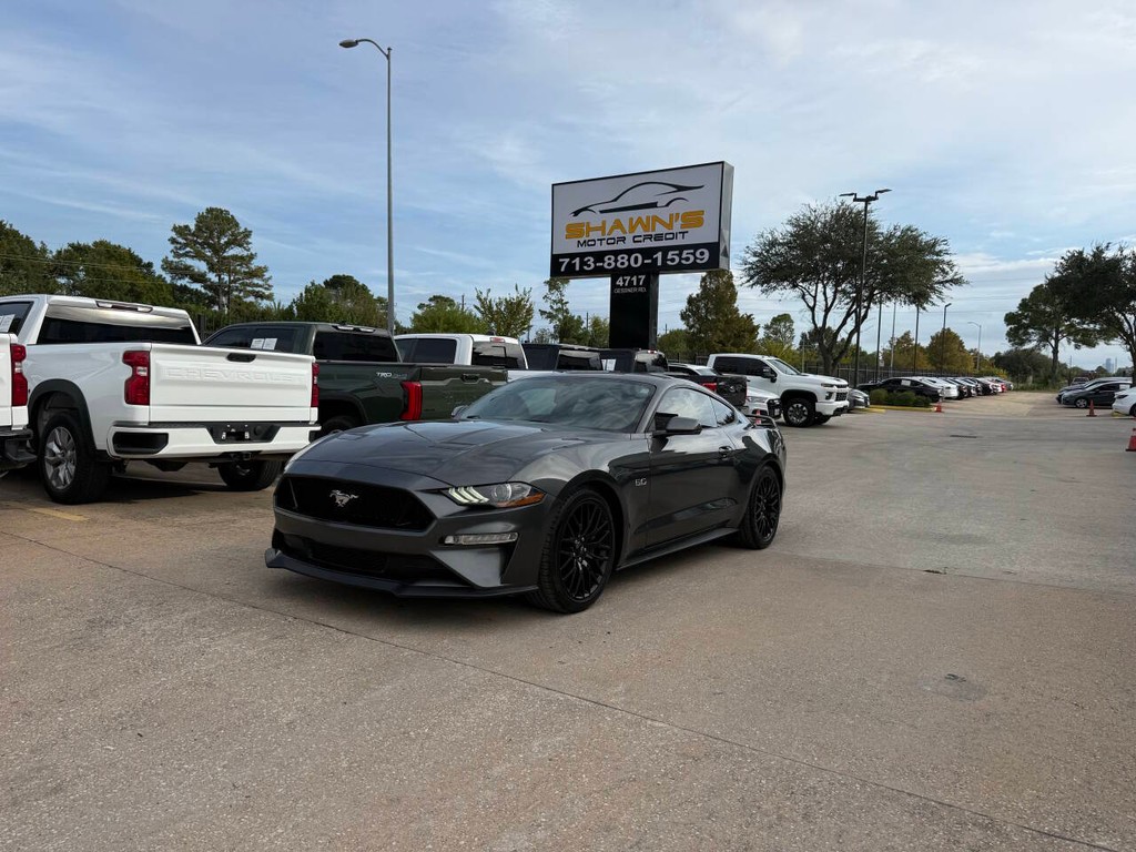 Ford Mustang Vehicle Full-screen Gallery Image 36
