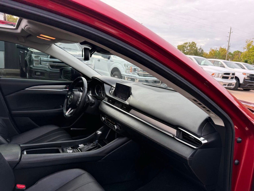 Mazda Mazda6 Vehicle Full-screen Gallery Image 09