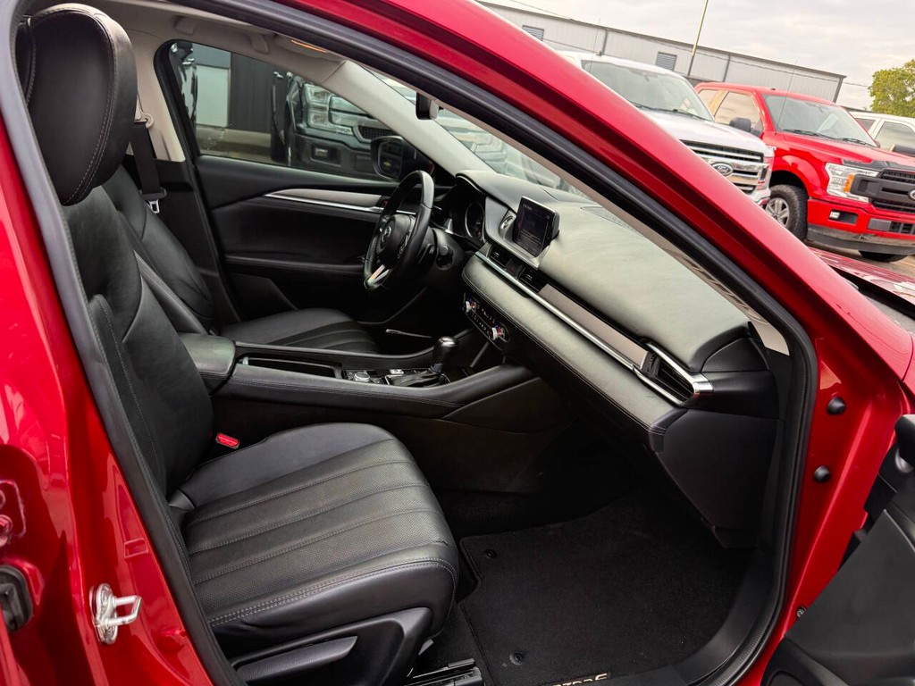 Mazda Mazda6 Vehicle Full-screen Gallery Image 10