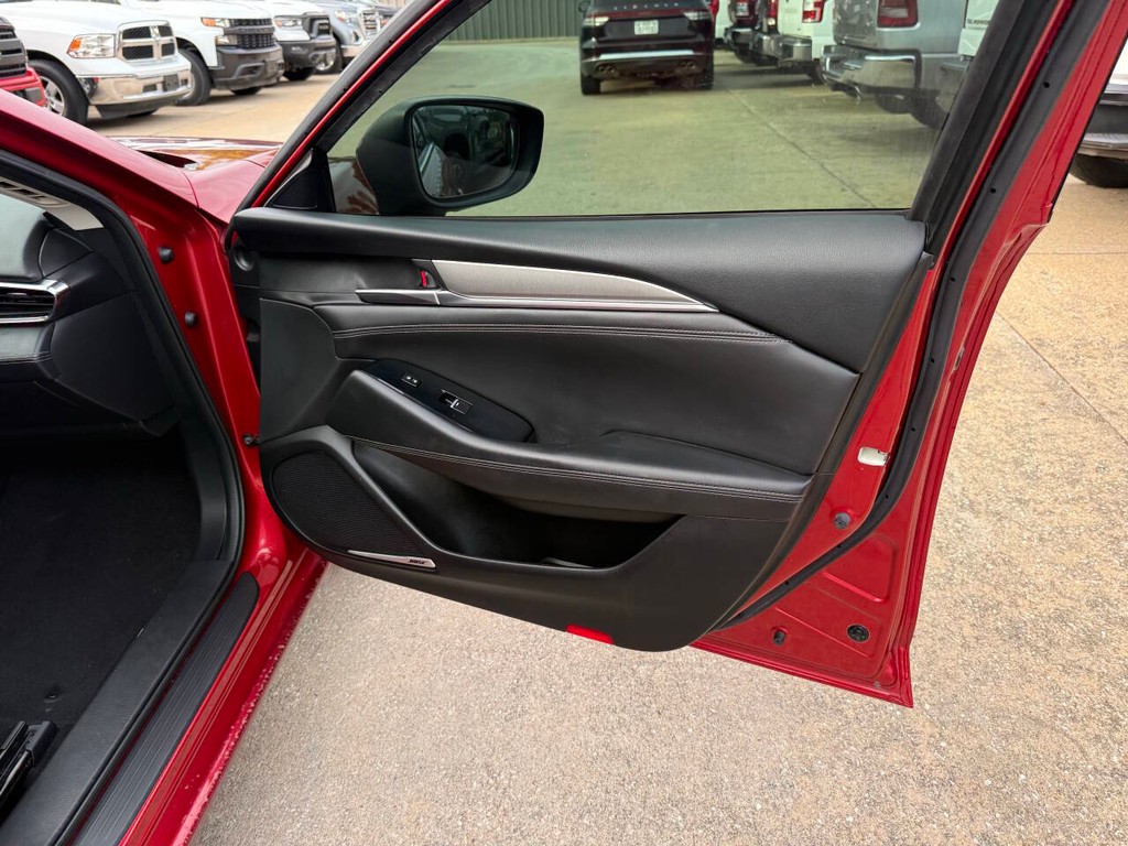 Mazda Mazda6 Vehicle Full-screen Gallery Image 11