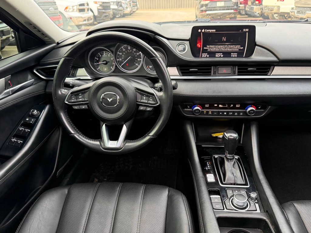 Mazda Mazda6 Vehicle Full-screen Gallery Image 21
