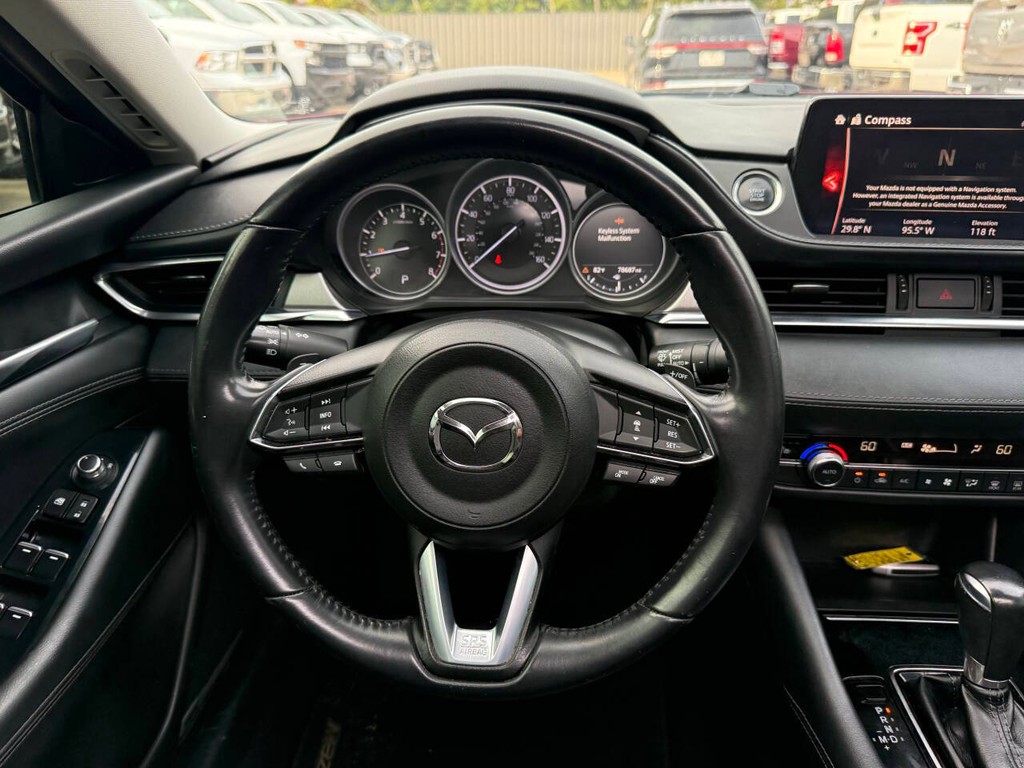 Mazda Mazda6 Vehicle Full-screen Gallery Image 22