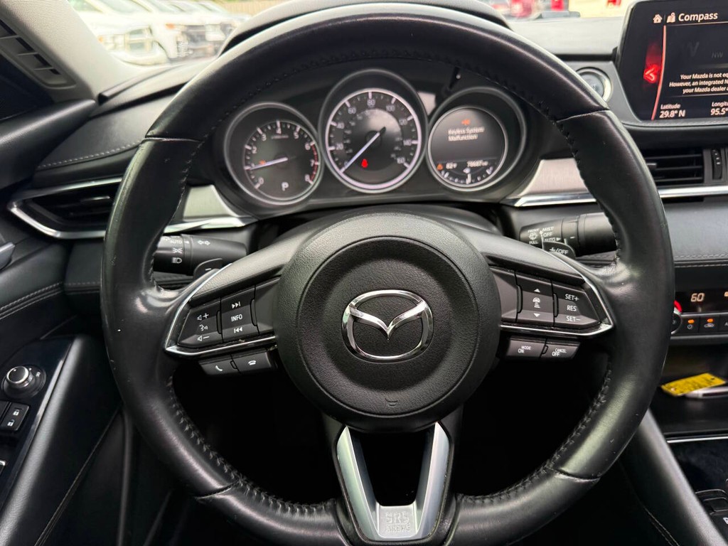 Mazda Mazda6 Vehicle Full-screen Gallery Image 23