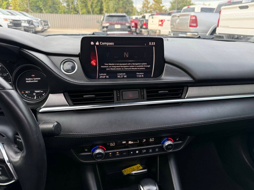 Mazda Mazda6 Vehicle Full-screen Gallery Image 24