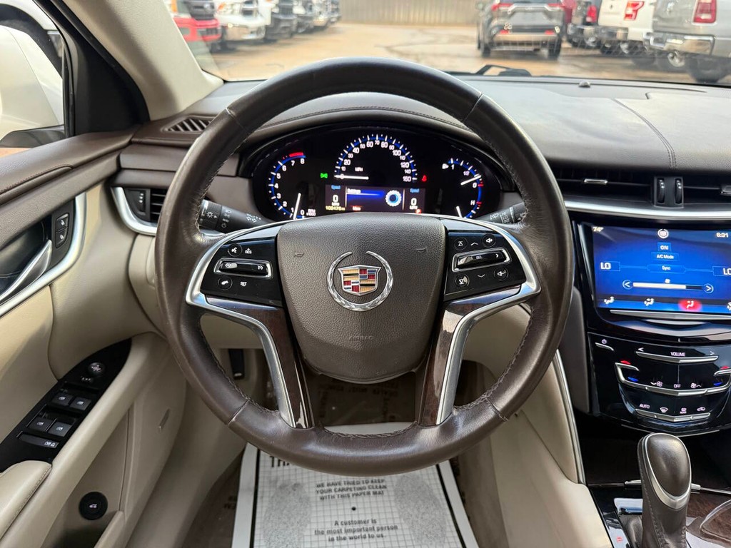 Cadillac XTS Vehicle Full-screen Gallery Image 22
