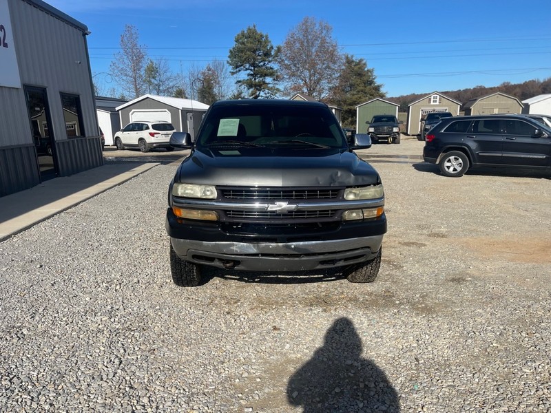 Chevrolet SILVERADO 2500 Vehicle Full-screen Gallery Image 2