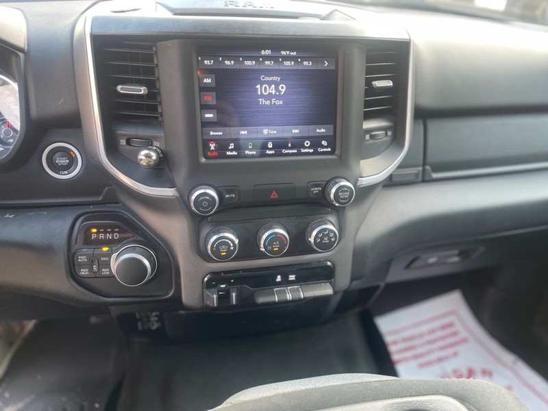 Ram 1500 Vehicle Full-screen Gallery Image 7