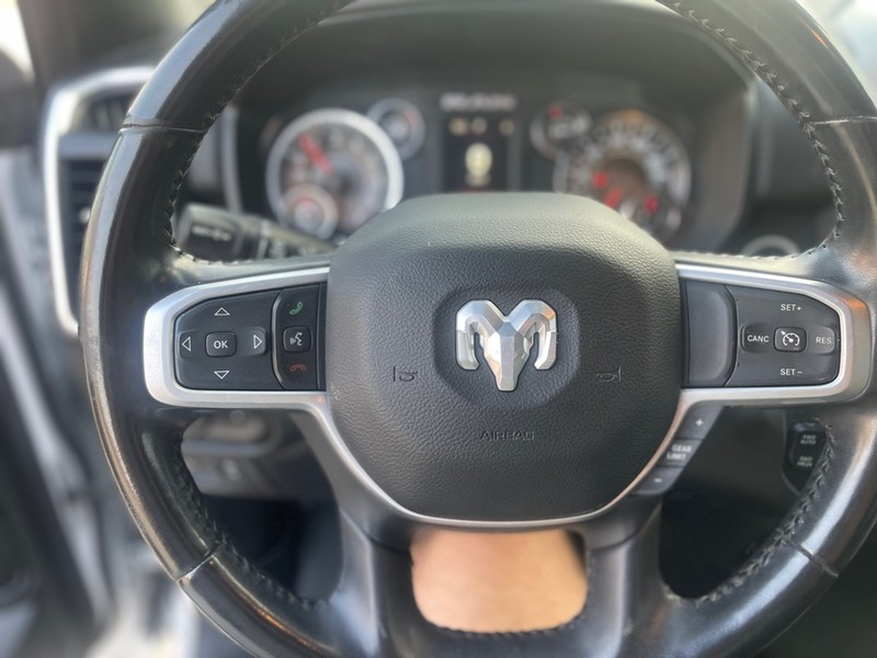 Ram 1500 Vehicle Full-screen Gallery Image 10