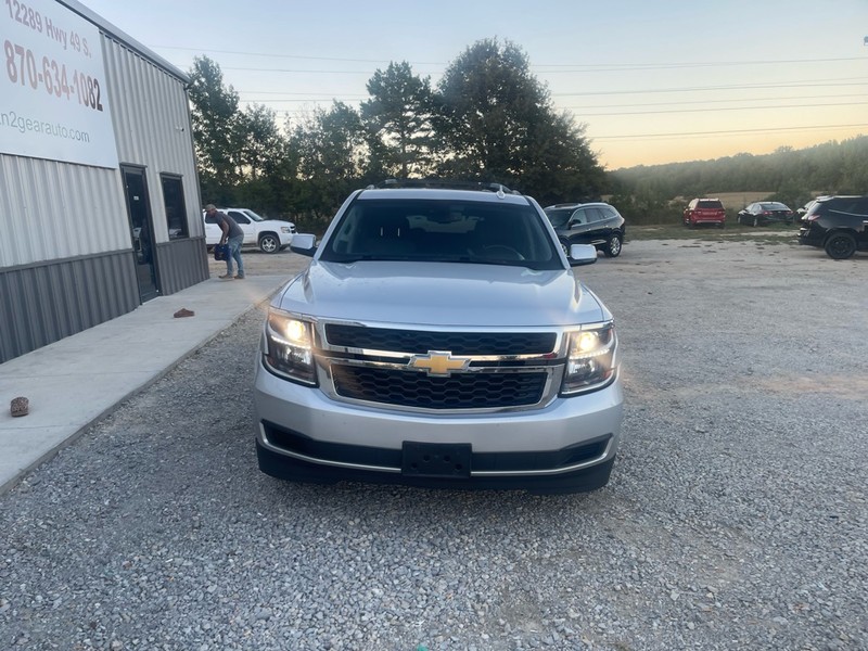 Chevrolet Tahoe Vehicle Full-screen Gallery Image 2