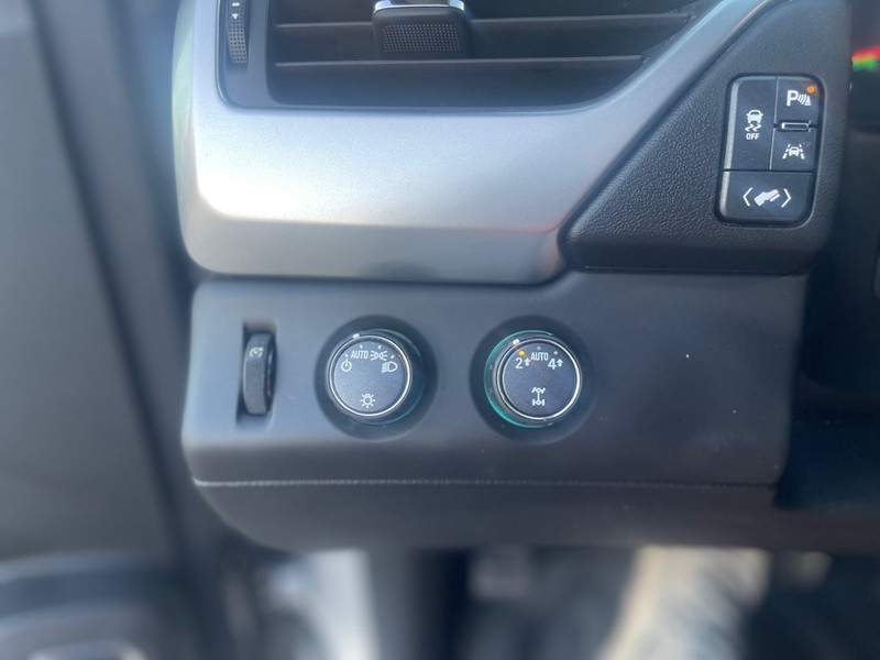 Chevrolet Tahoe Vehicle Full-screen Gallery Image 10