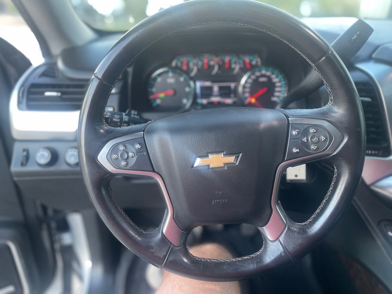 Chevrolet Tahoe Vehicle Full-screen Gallery Image 11