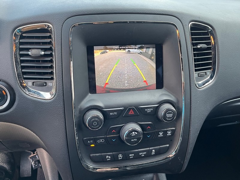 Dodge Durango Vehicle Full-screen Gallery Image 9