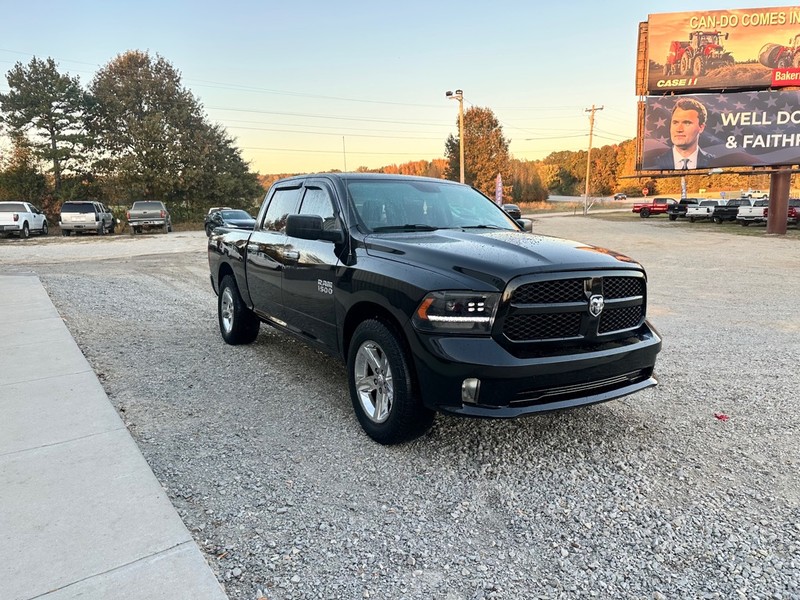 Ram 1500 Vehicle Full-screen Gallery Image 3