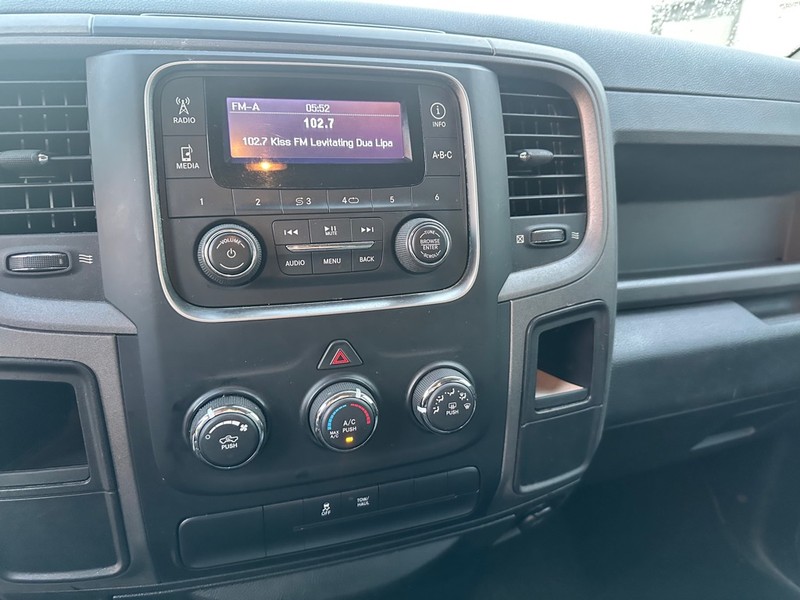 Ram 1500 Vehicle Full-screen Gallery Image 7