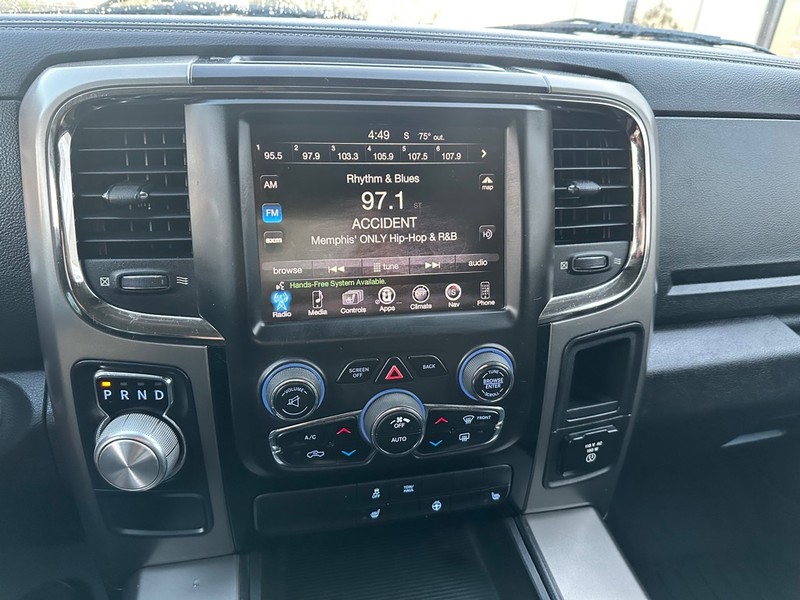 Ram 1500 Vehicle Full-screen Gallery Image 7