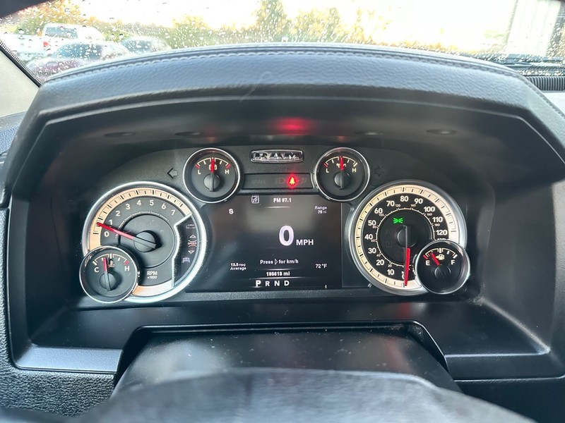 Ram 1500 Vehicle Full-screen Gallery Image 10