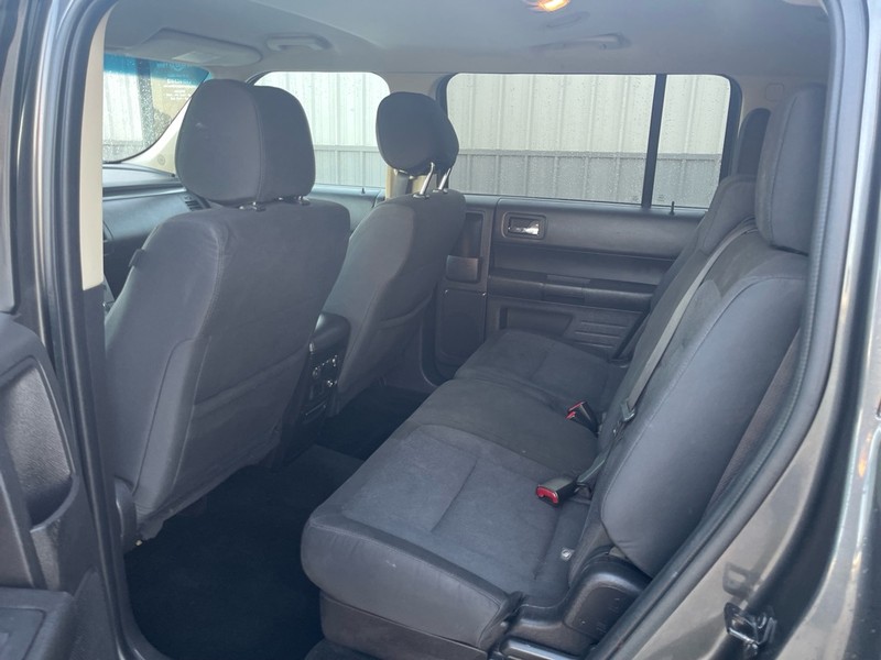 Ford Flex Vehicle Full-screen Gallery Image 6