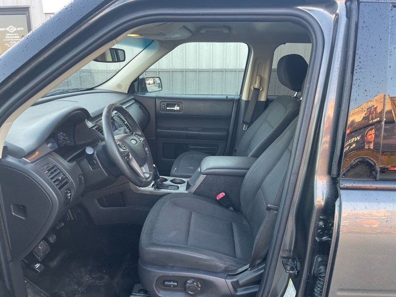 Ford Flex Vehicle Full-screen Gallery Image 7