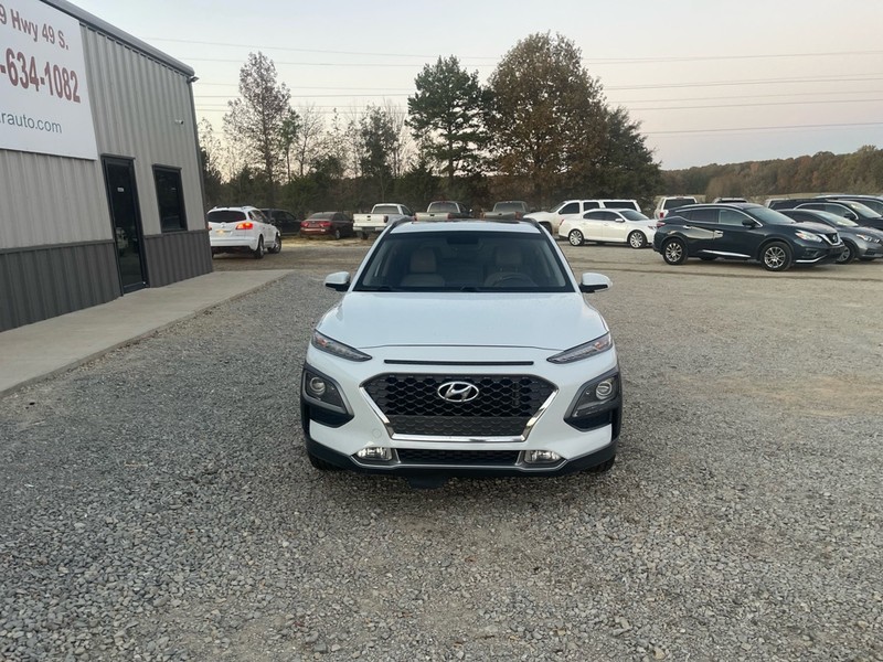 Hyundai Kona Vehicle Full-screen Gallery Image 2