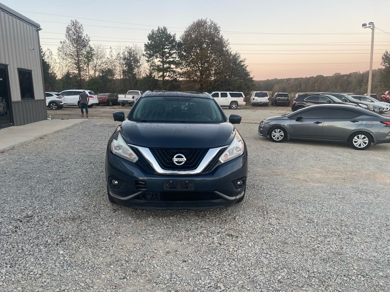 Nissan Murano Vehicle Full-screen Gallery Image 2