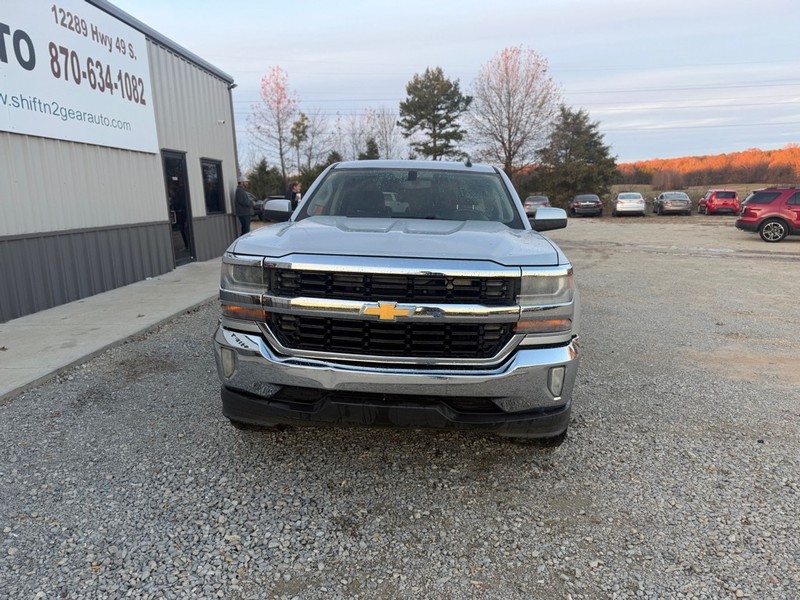 Chevrolet Silverado 1500 Vehicle Full-screen Gallery Image 2